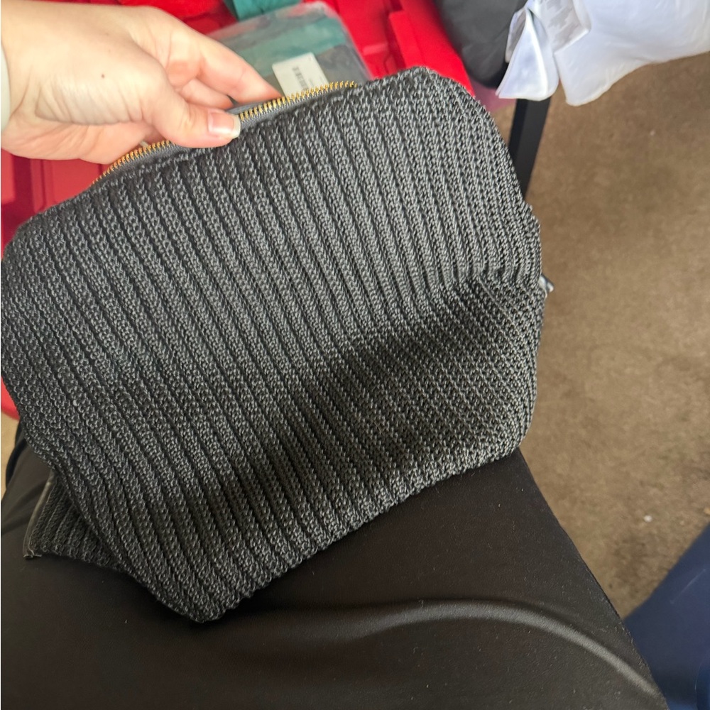 Chic Black Knit Mini Bag - Picture 3 of 3